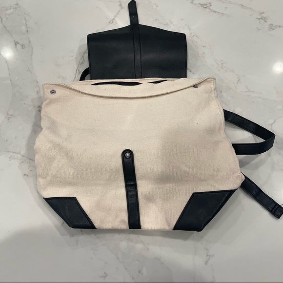 🎉HP🎉 NWOT Deux Lux cream & black Demi canvas backpack - Picture 16 of 16